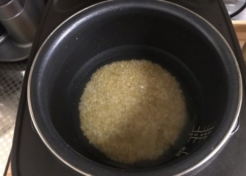 清蒸竹筒雞的做法 怎么腌制,用什么調(diào)料 腌制多長(zhǎng)時(shí)間 蒸多長(zhǎng)時(shí)間 請(qǐng)高人指點(diǎn) 謝謝