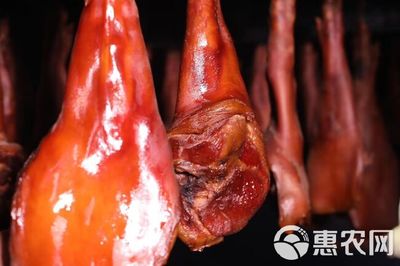 重慶石柱土家族自制煙熏臘肉臘豬蹄高山農家臘豬腳前腳